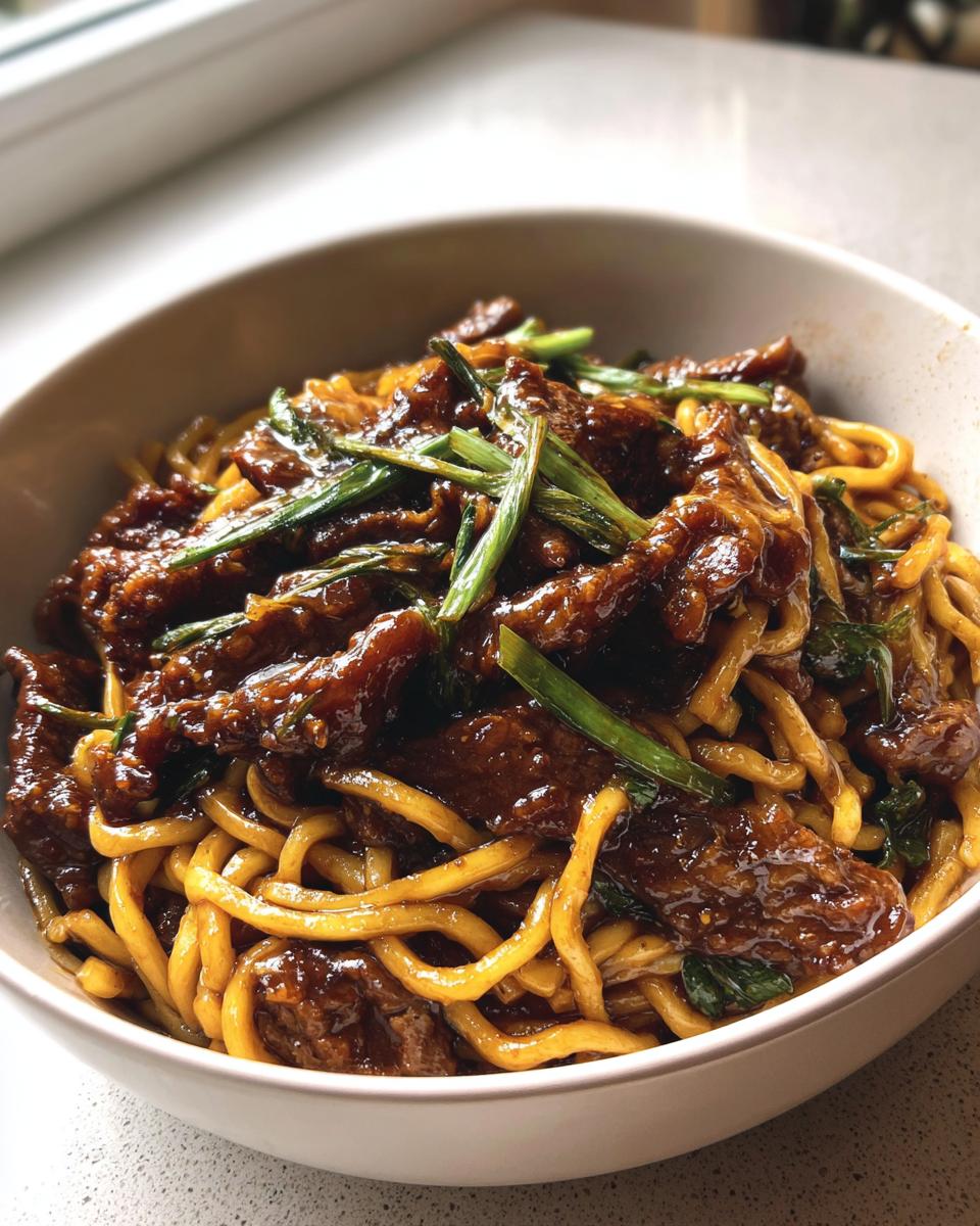 Sticky Beef Noodles - detail 2