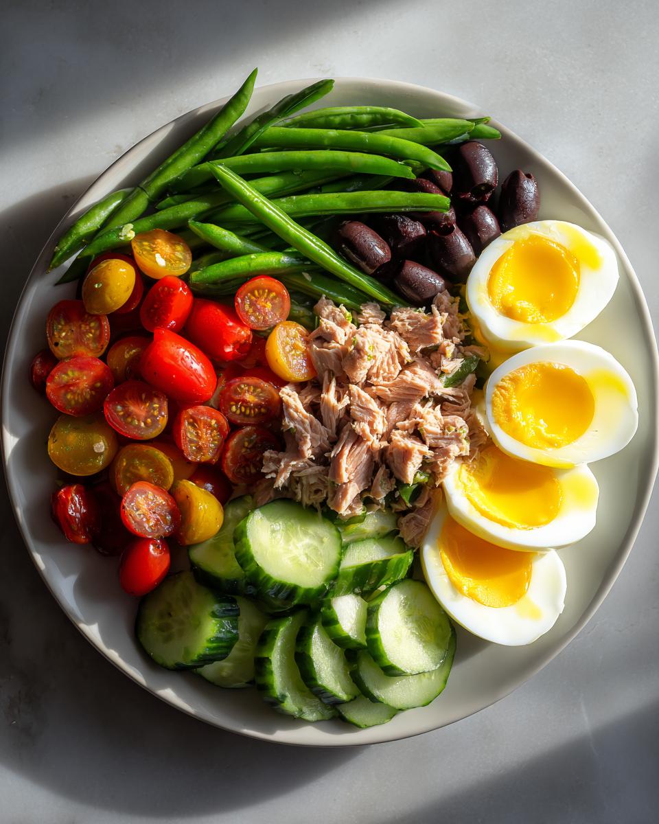 Tuna Nicoise Salad - detail 1