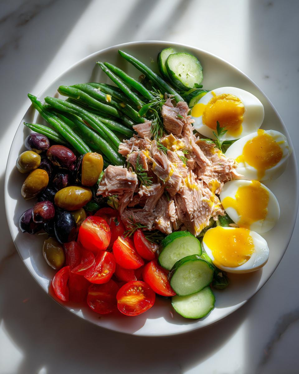 Tuna Nicoise Salad - detail 2