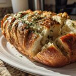 Garlic Herb Pull-Apart Bread